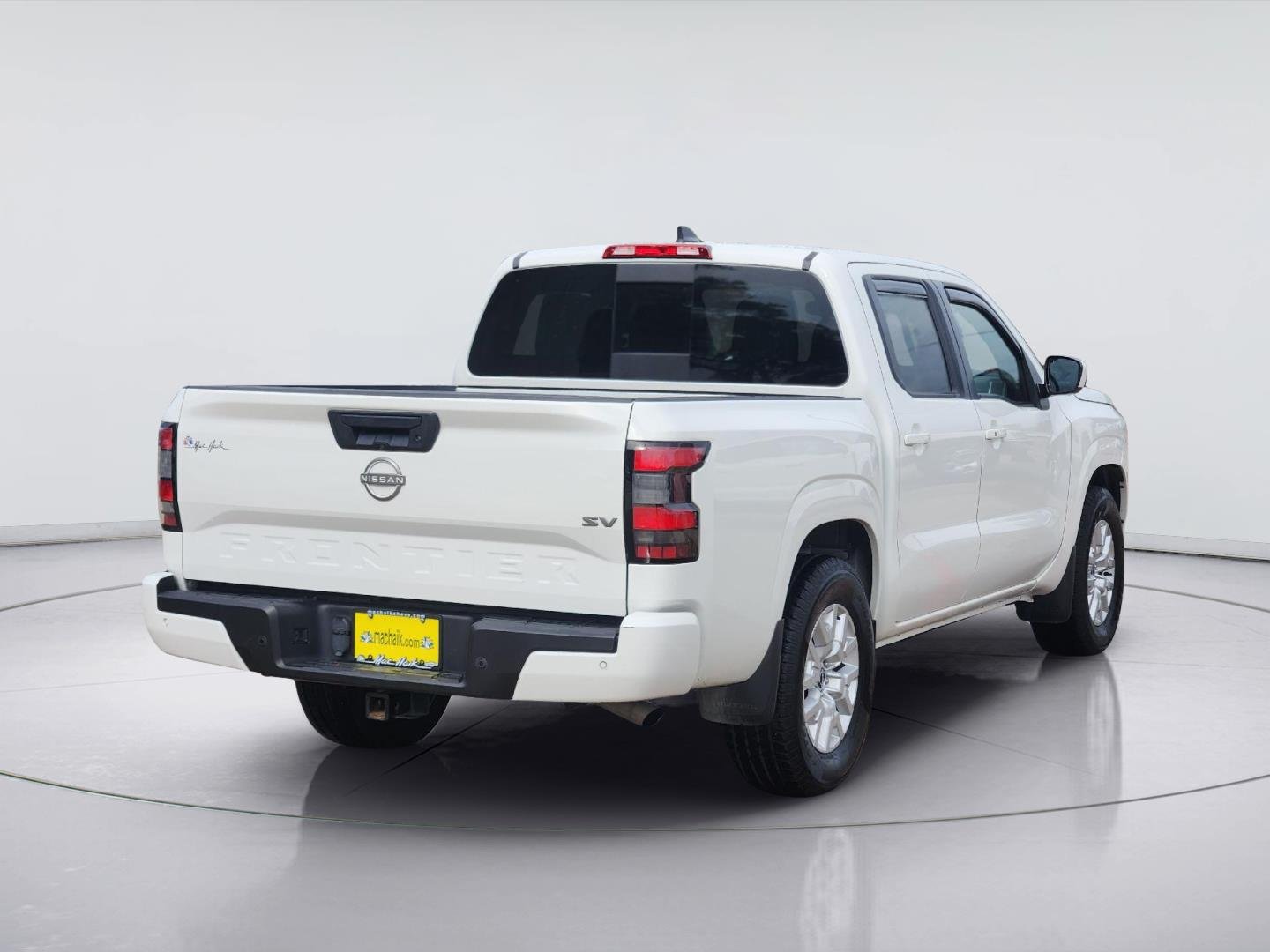 2024 Nissan Frontier photo 5 of 33