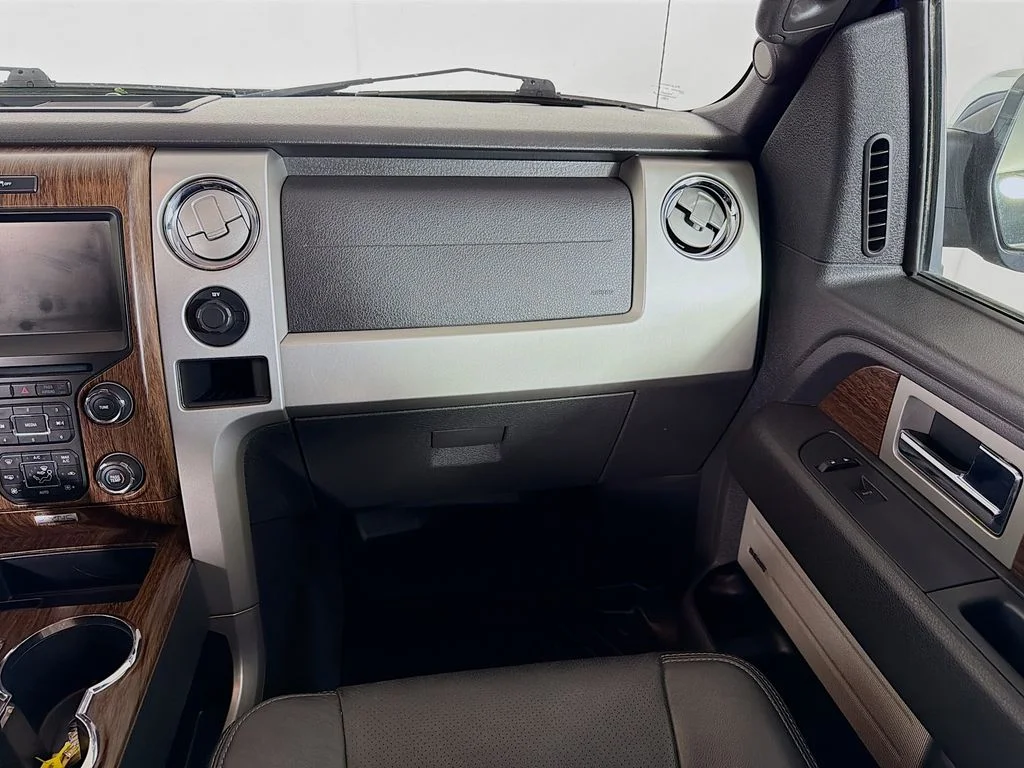 Used 2013 Blue Ford Lariat image 21
