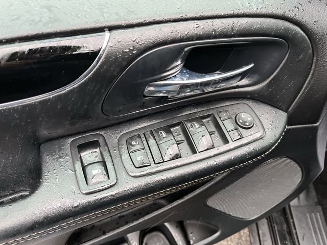 Used 2016  Dodge SE Plus image 15