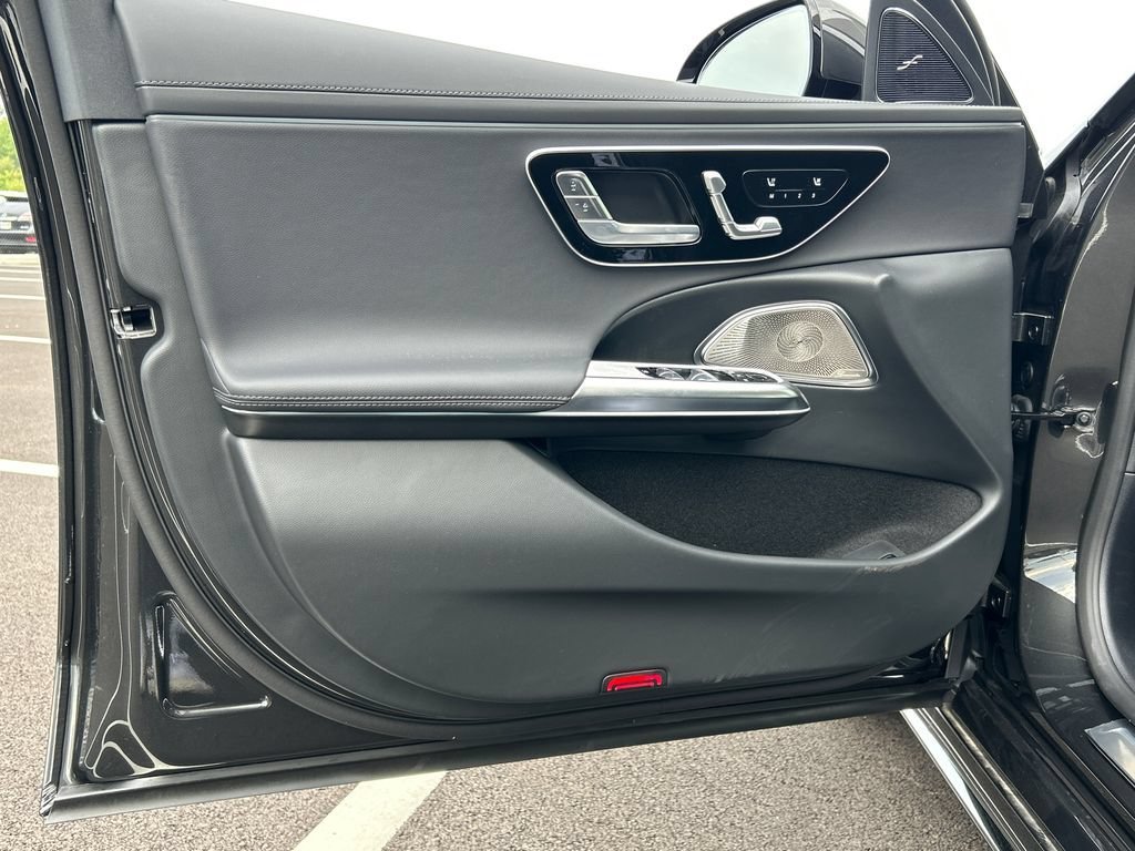 New 2026 Graphite Grey Metallic Mercedes-Benz E 450 image 48