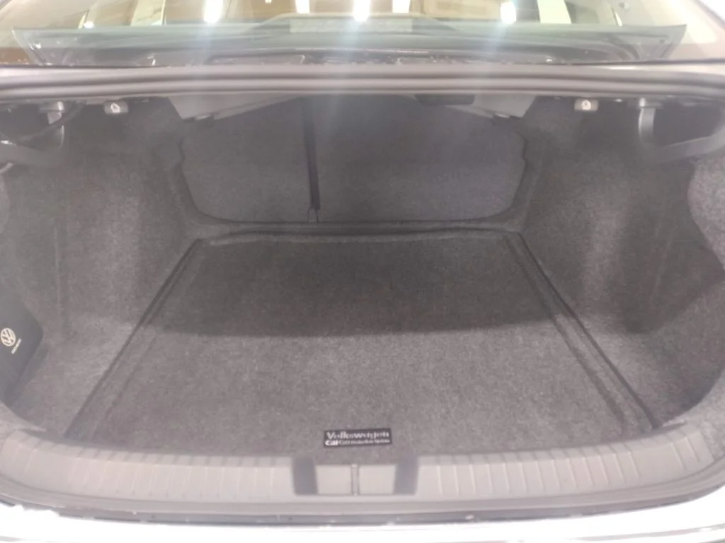 New 2026 Silver Volkswagen 1.5T SE image 15