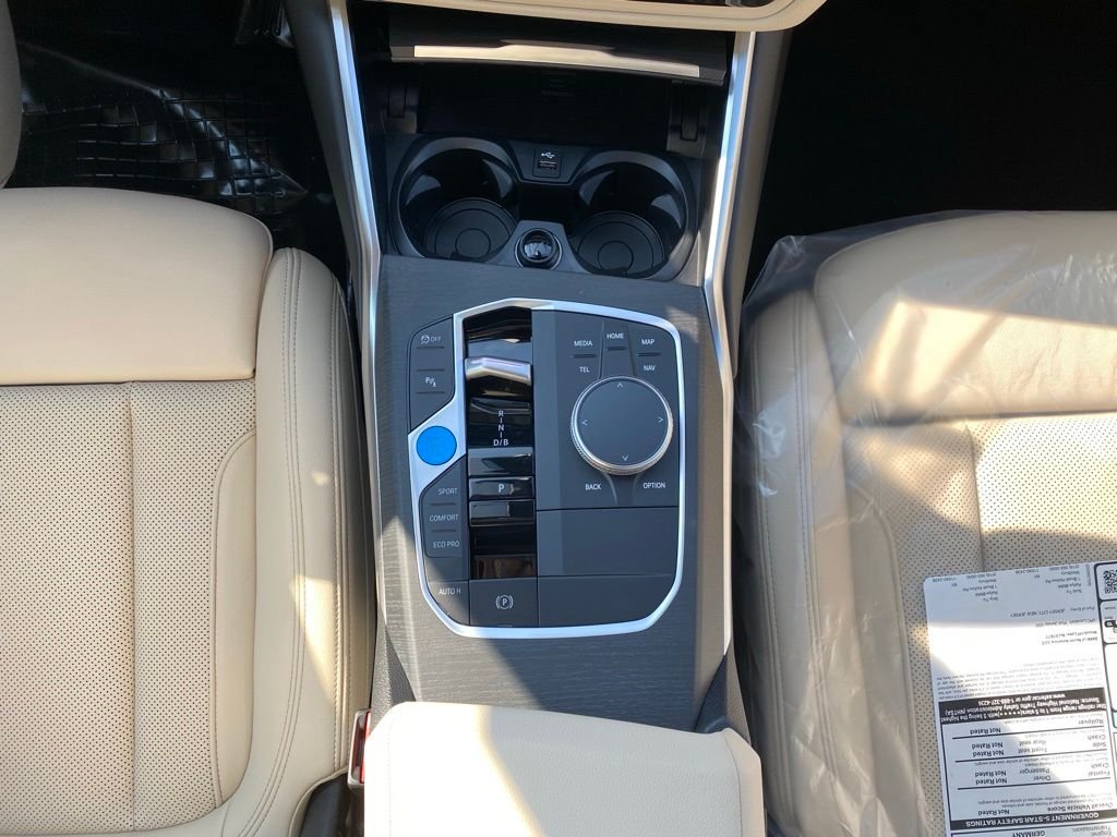 New 2026 Jet Black BMW xDrive40 image 9