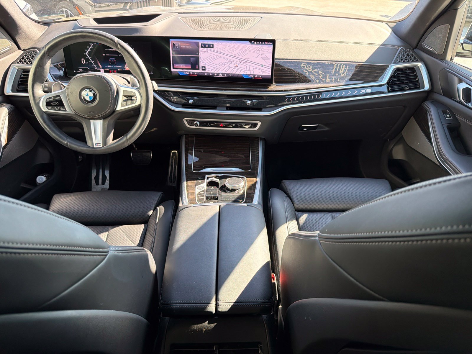 Used 2024 Black Sapphire Metallic BMW sDrive40i image 6