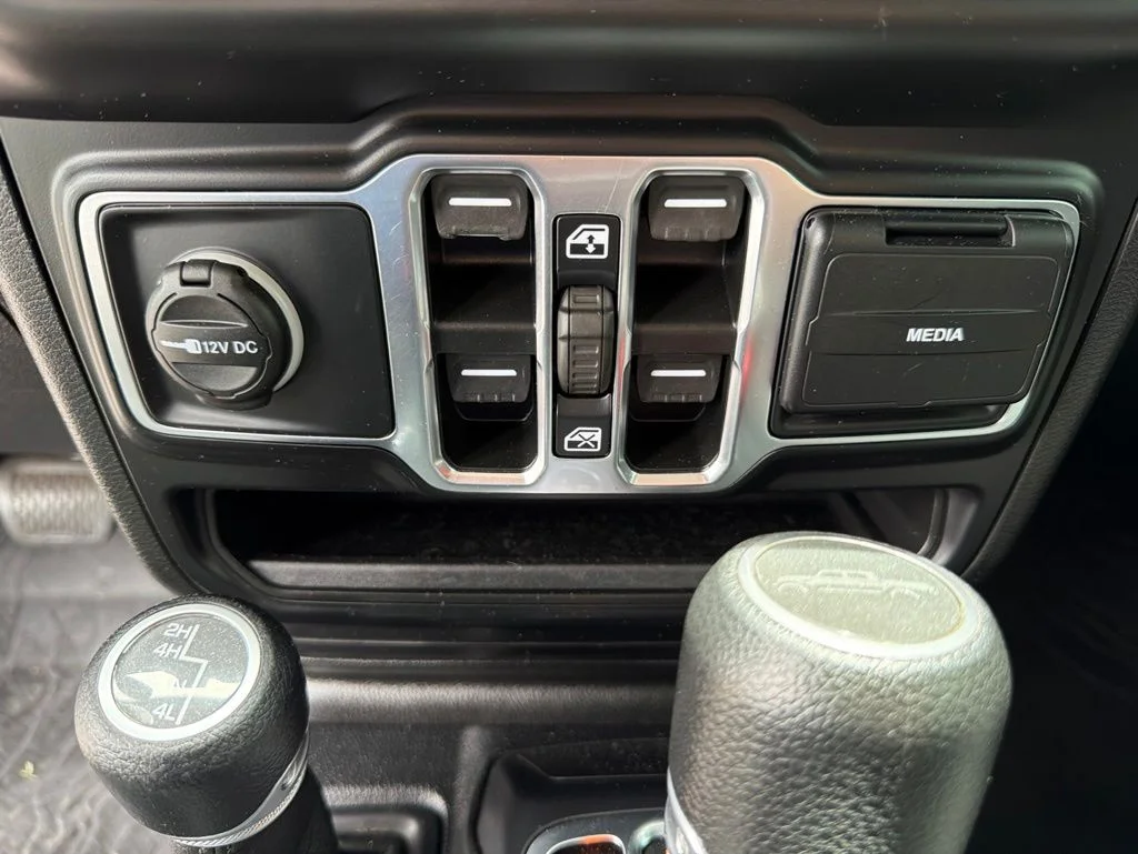 Used 2021 Gray Jeep Sport image 35