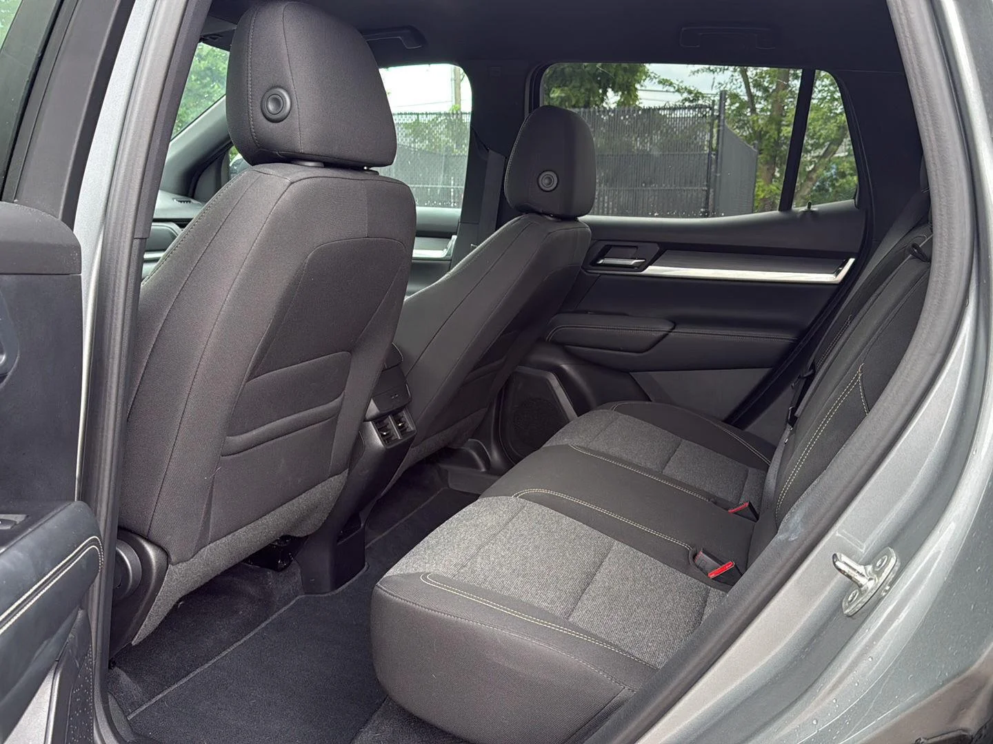 Used 2026 Sterling Metallic GMC AWD Elevation image 10