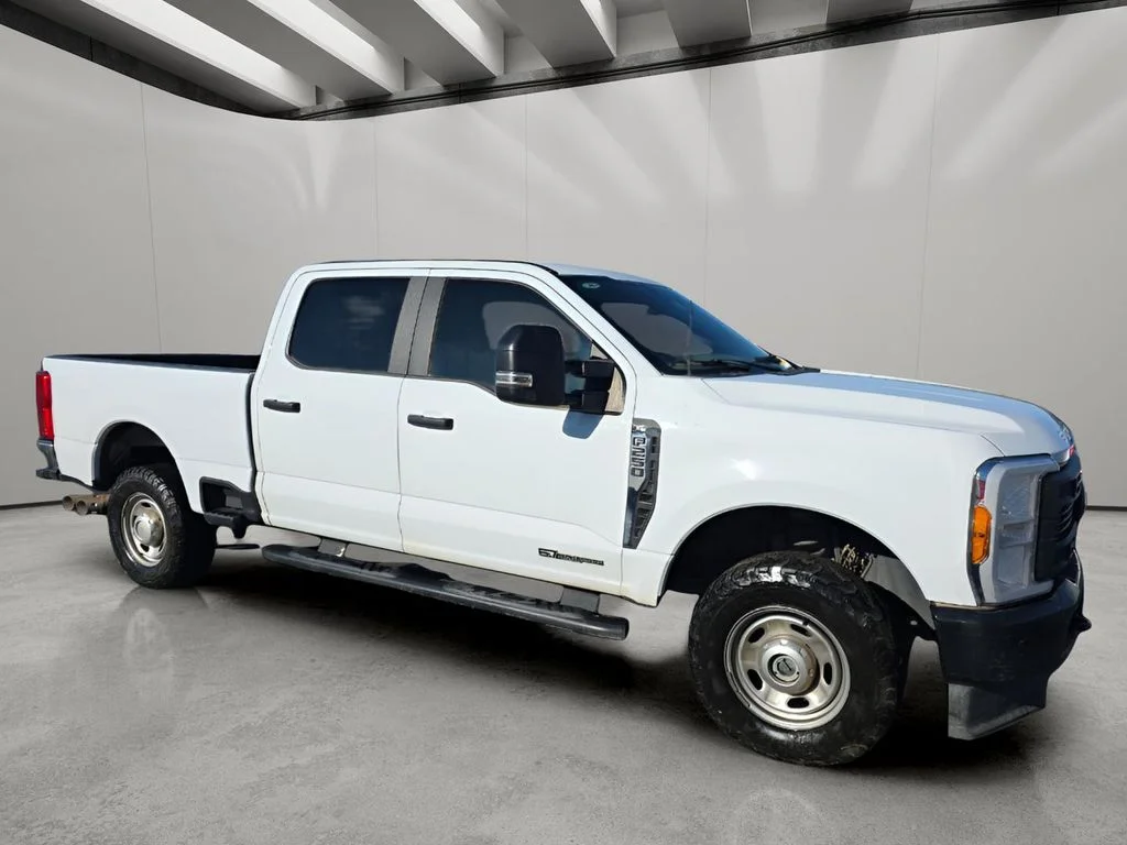 Used 2023 Oxford White Ford XL image 10