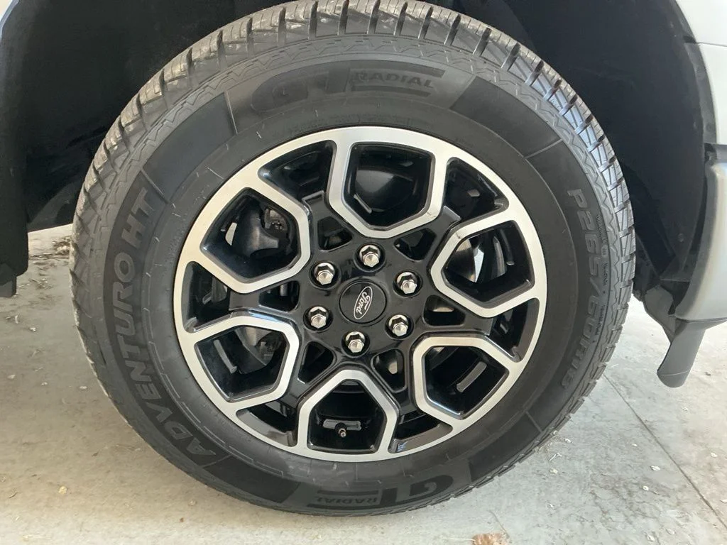Used 2022 Silver Ford XLT image 26