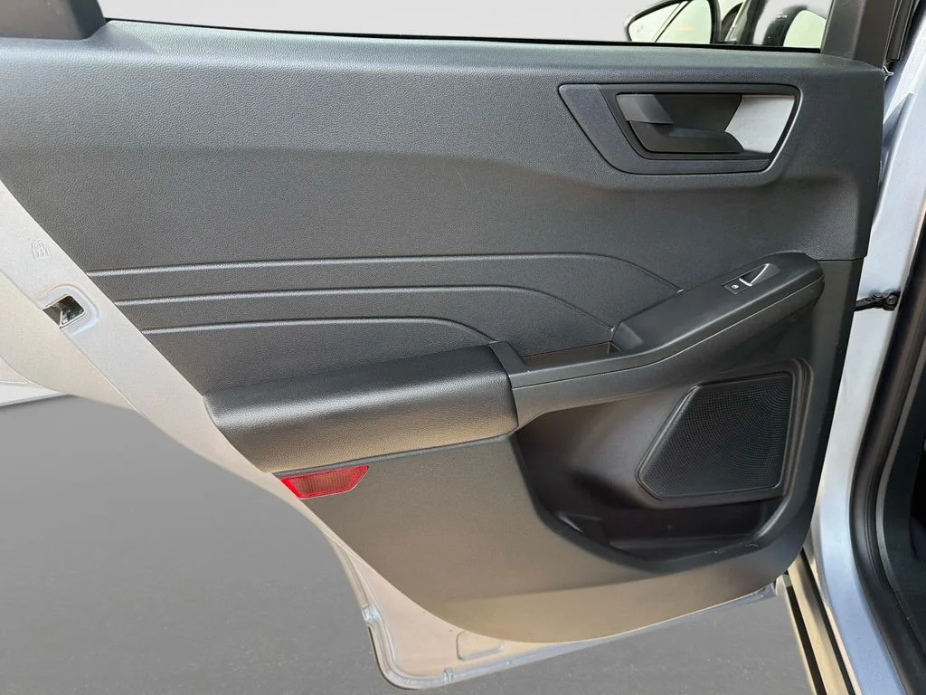 Used 2022 Blue Ford SE image 13