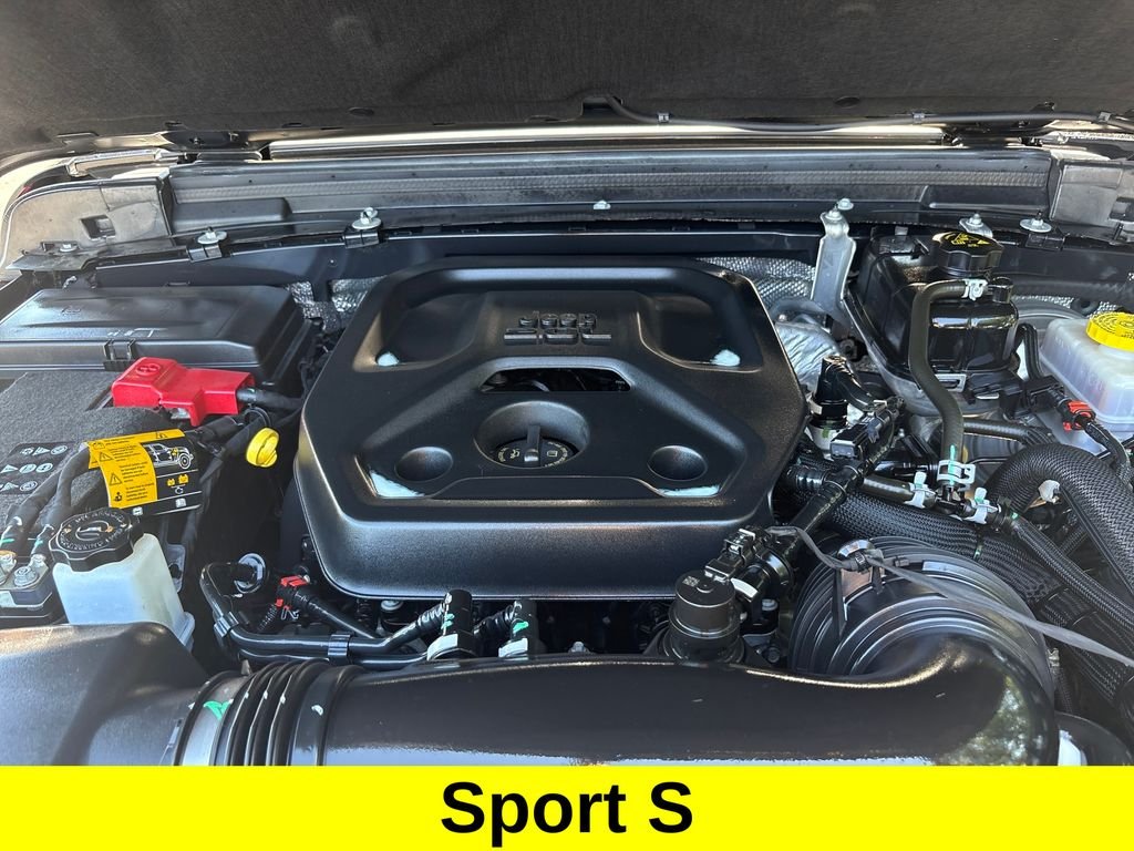 Used 2024 Black Jeep Sport S image 33