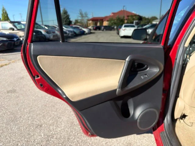 Used 2011 Red Toyota Base image 22
