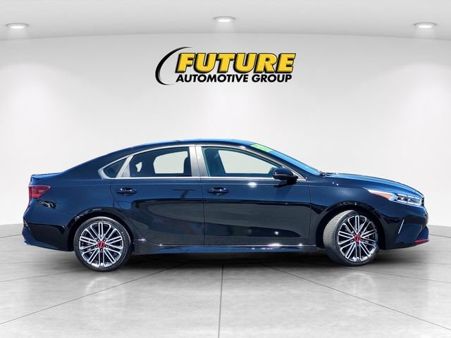 Used 2024 Black Kia GT image 3