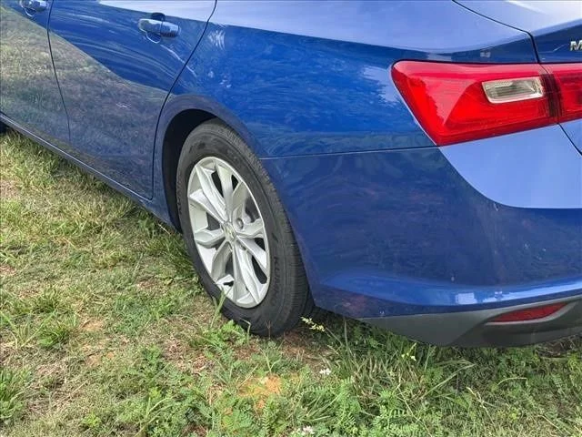 Used 2023 Blue Chevrolet LT image 22