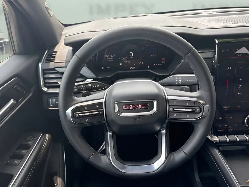 Used 2024 Summit White GMC Elevation image 15