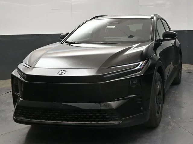New 2026 Midnight Black Metallic Toyota  SE image 3