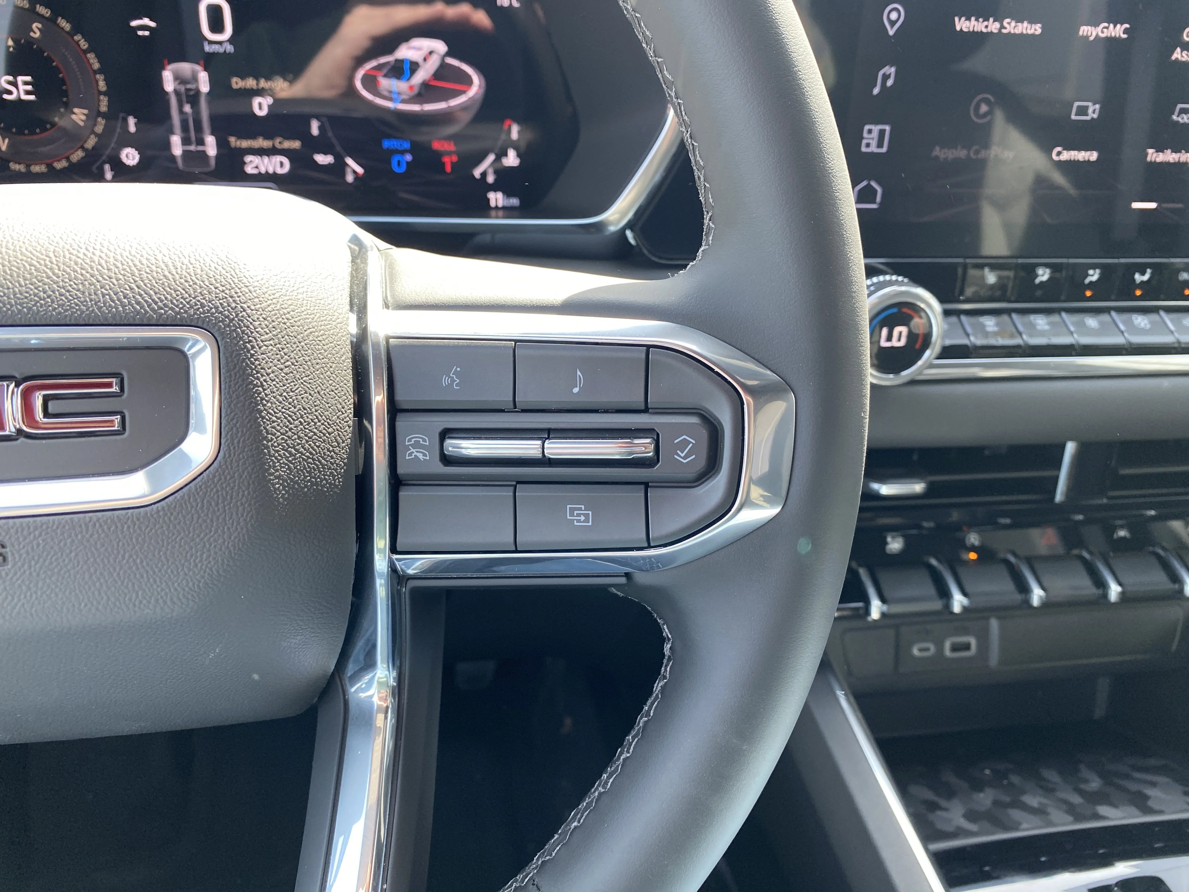 New 2026 ONYX BLACK GMC 4WD Elevation image 17