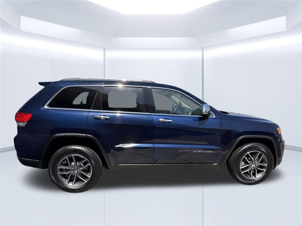 Used 2018 Blue Jeep Limited image 8