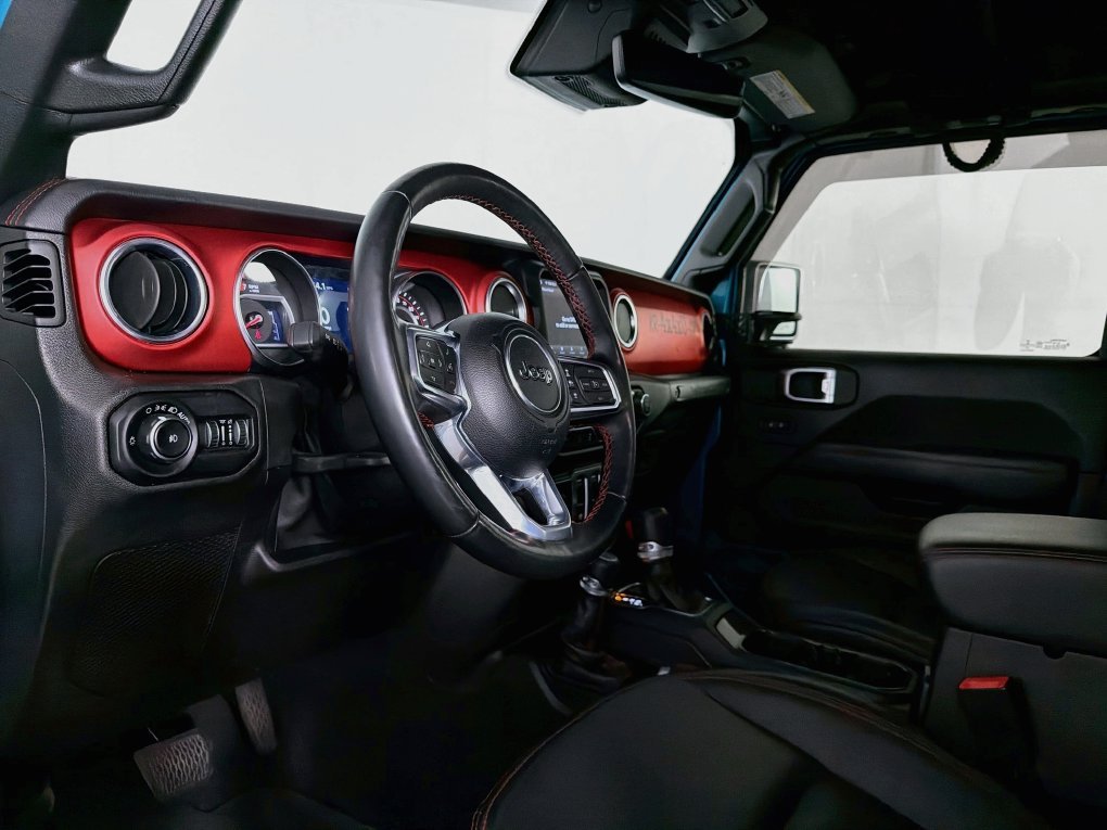 Used 2020  Jeep Rubicon image 12