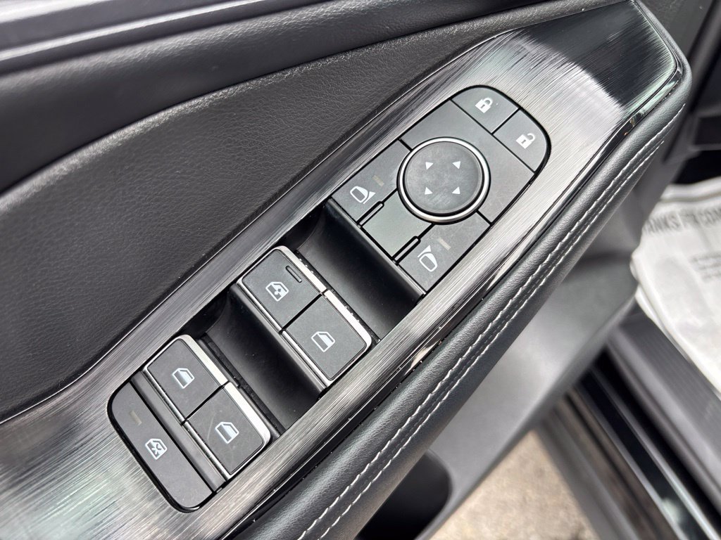 Used 2023 Black Nissan SL image 18