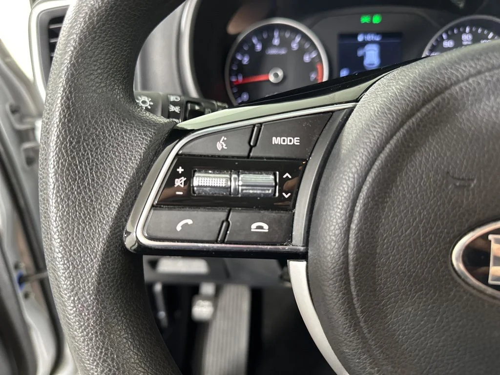 Used 2021 Silver Kia LX image 10