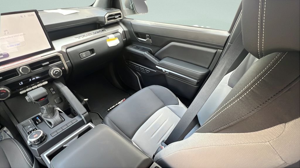 2026 Toyota Tacoma TRD Sport - Photo 12