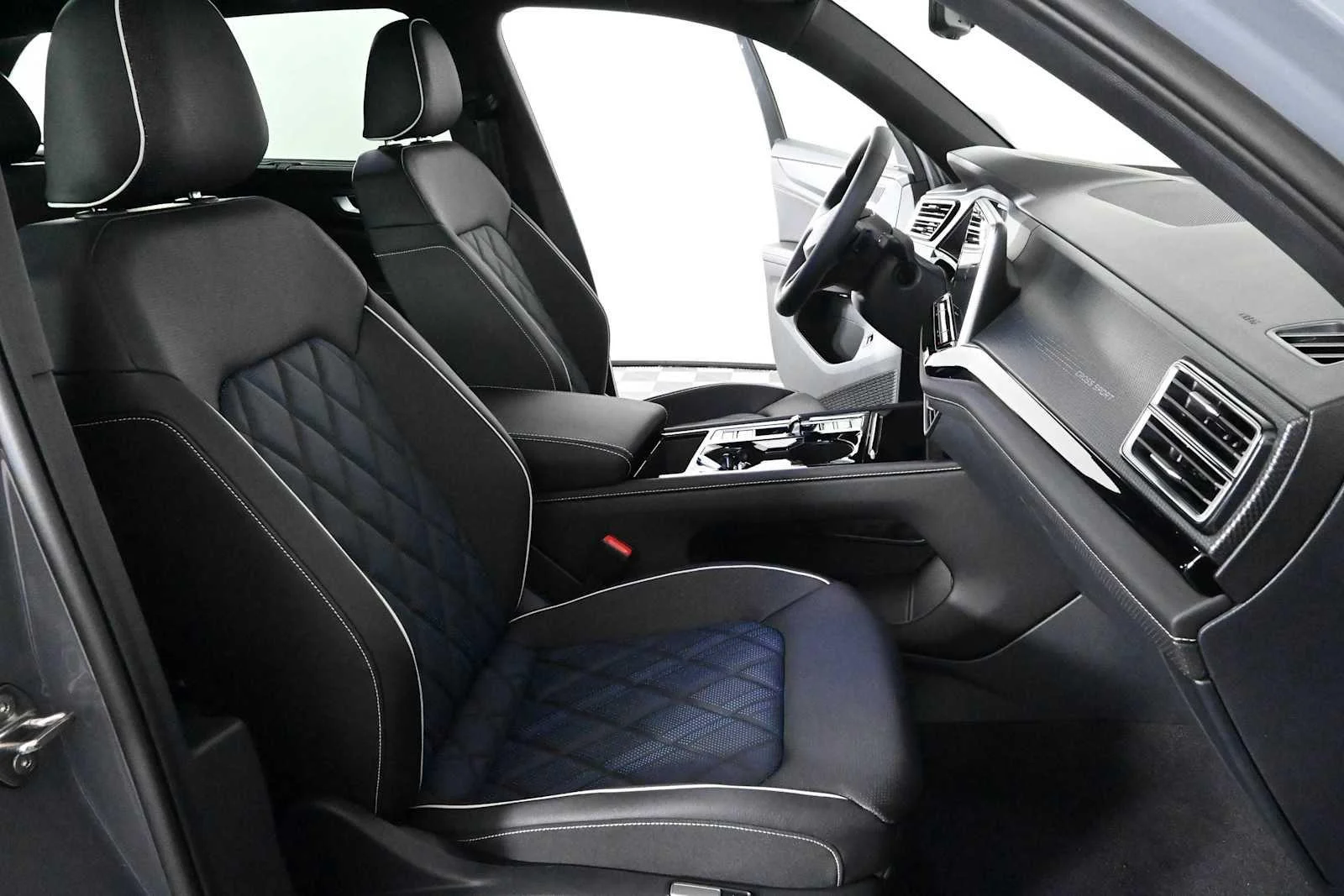 New 2026 Pure Gray Volkswagen 2.0T SEL Premium R-Line image 14