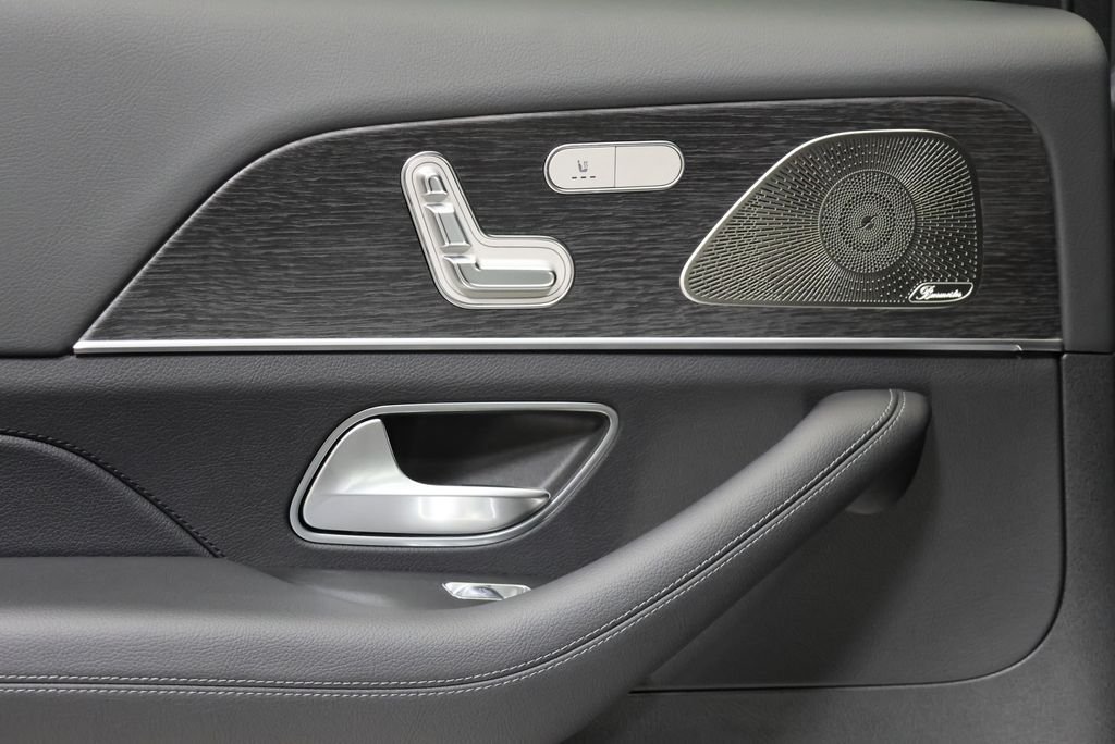 New 2026 Cirrus Silver Metallic Mercedes-Benz GLS 450 image 42