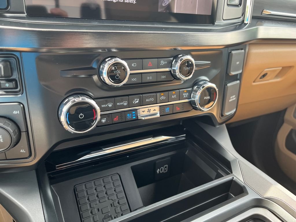 New 2026 Marsh Gray Ford F-250® Lariat® image 21