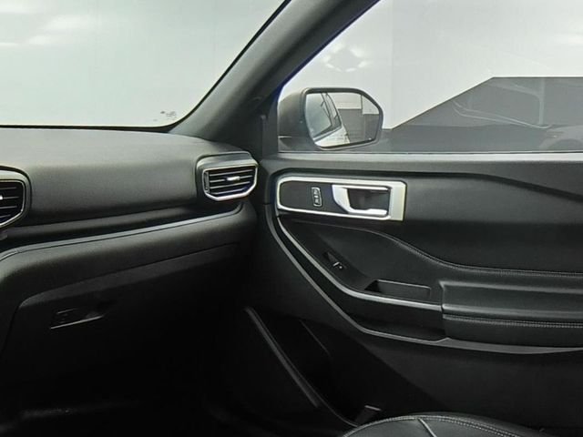 Used 2020 White Ford XLT image 40