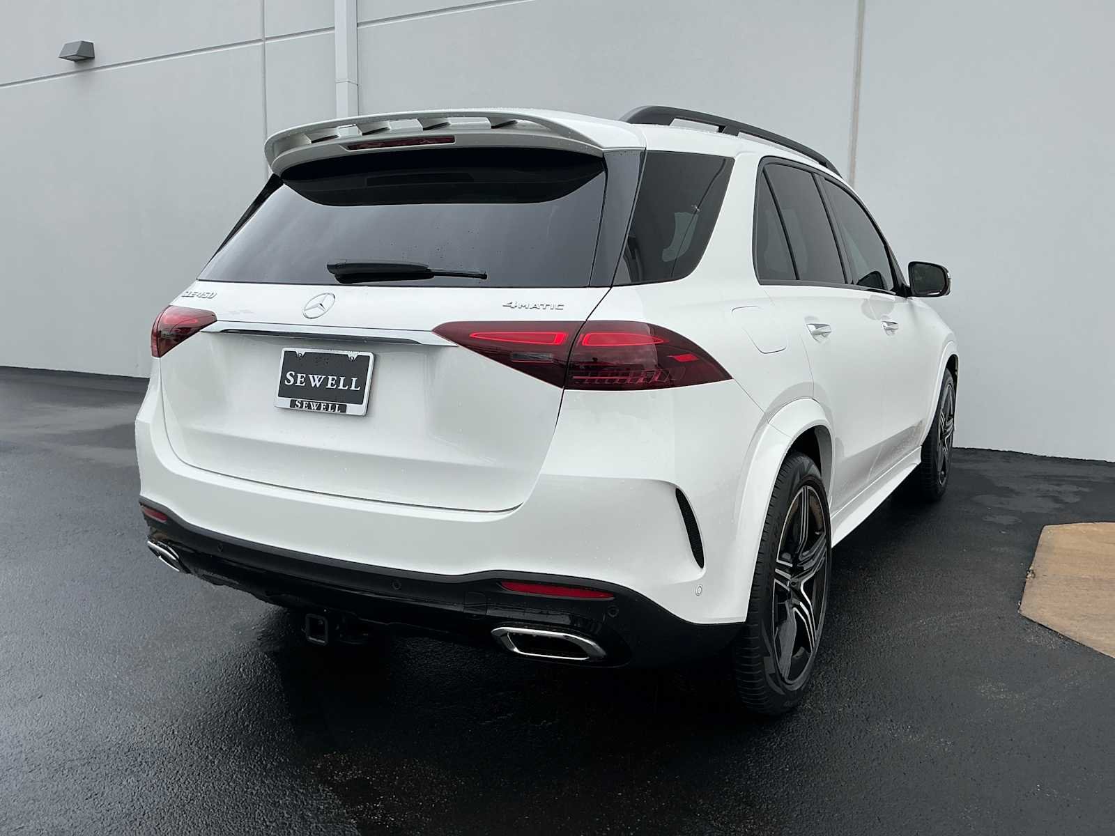 Certified Used 2026 Polar White Mercedes-Benz GLE 450 image 4