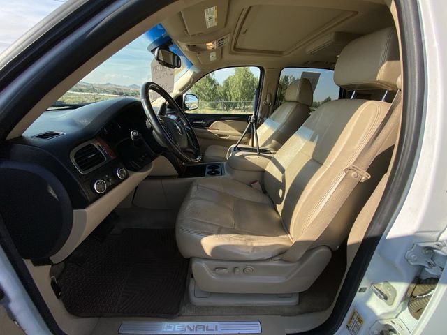 Used 2007 Summit White Chevrolet LT image 11