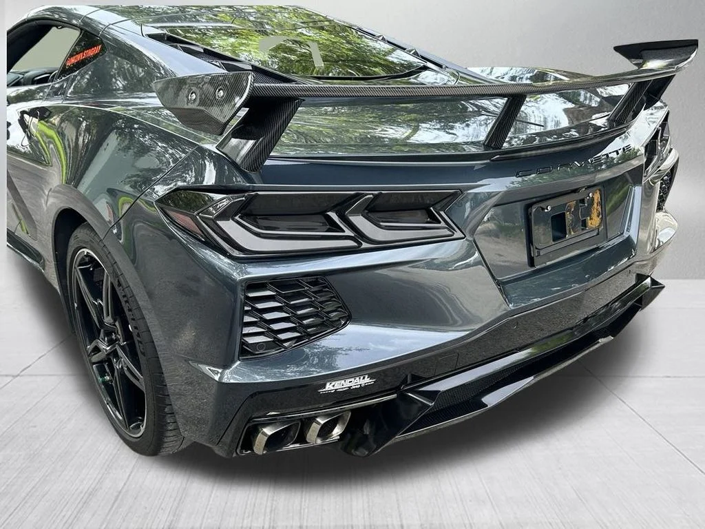 Used 2021 Gray Chevrolet Stingray image 34