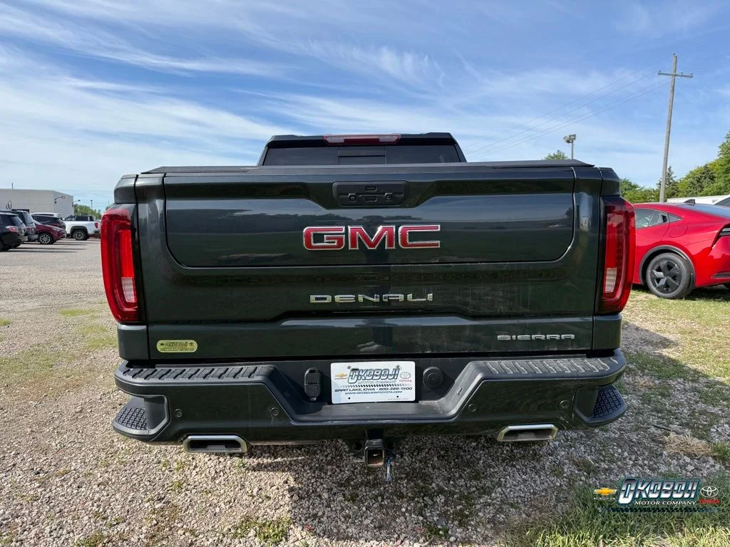 Used 2021 Green GMC Denali image 4