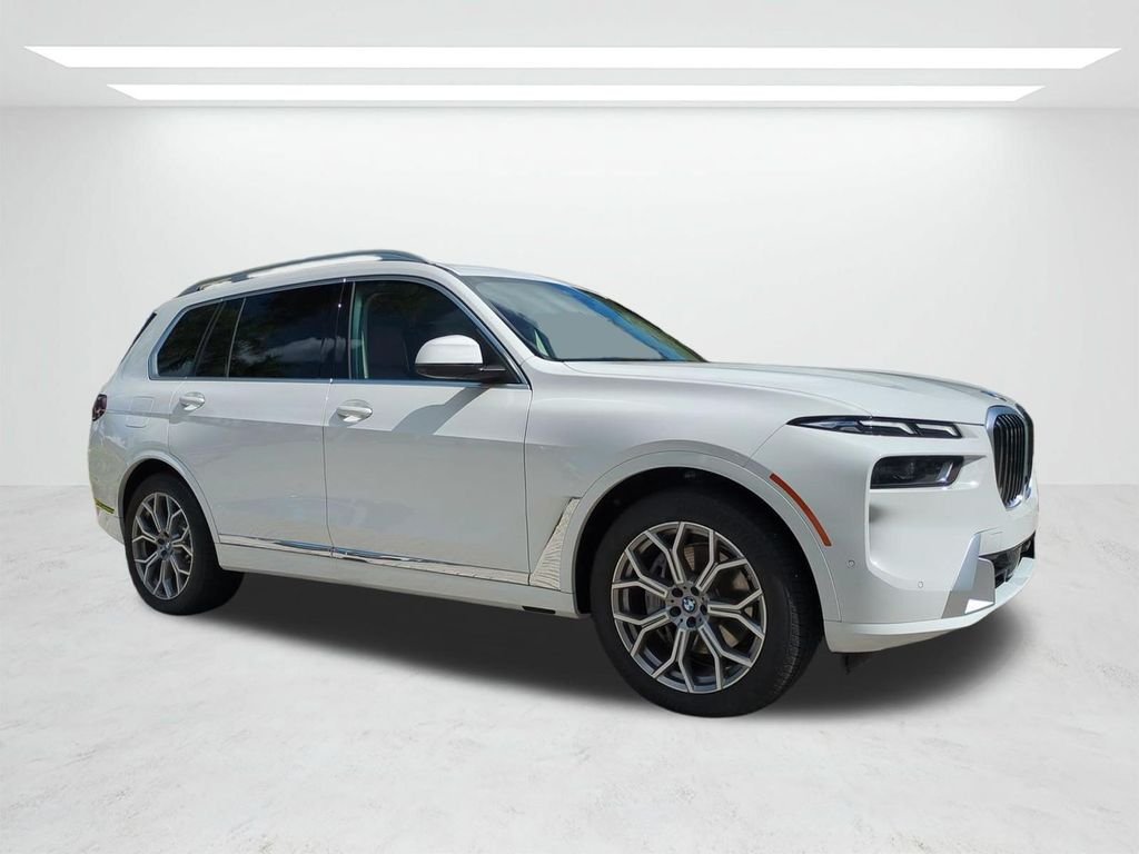 New 2026 Alpine White BMW xDrive40i image 2