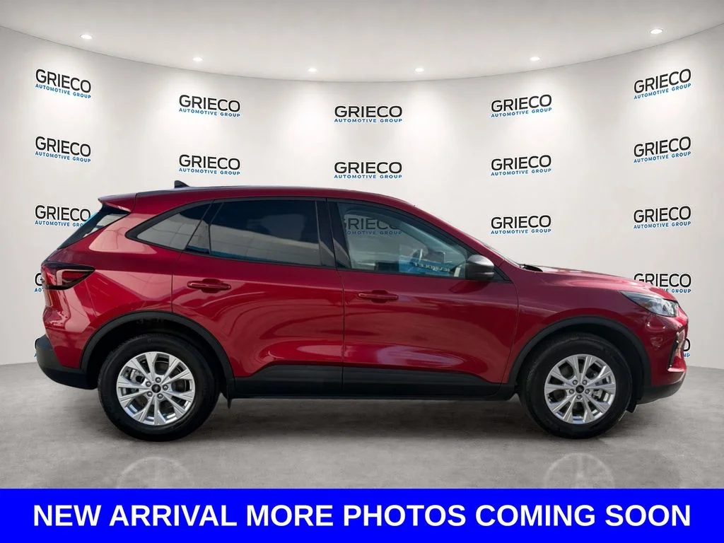 Used 2025 Red Ford Active image 8