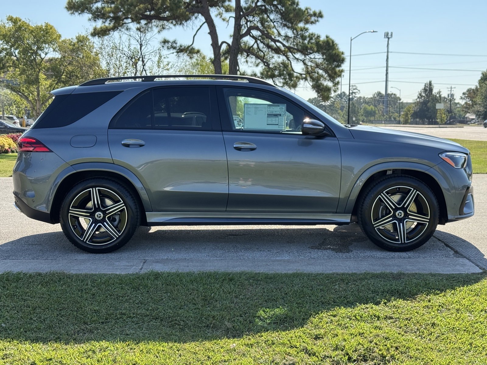 New 2026 Selenite Grey Metallic Mercedes-Benz GLE 450 image 26