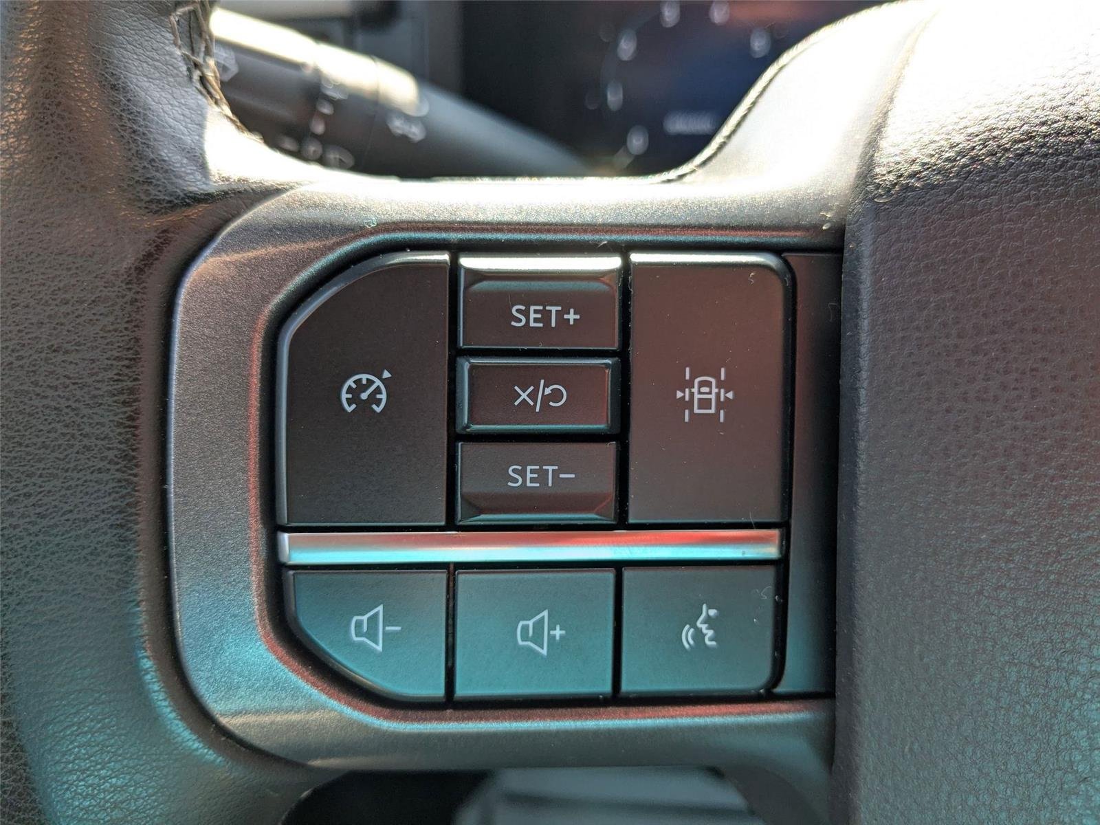 2024 Ford F-150 XLT - Photo 17