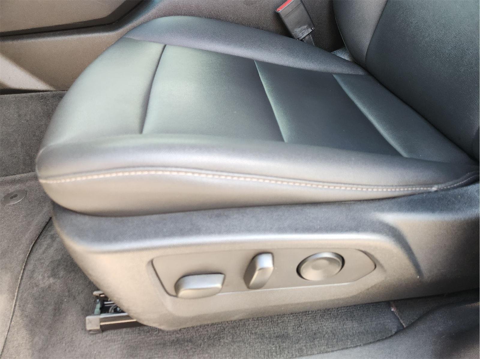2023 GMC Canyon photo 25 of 34