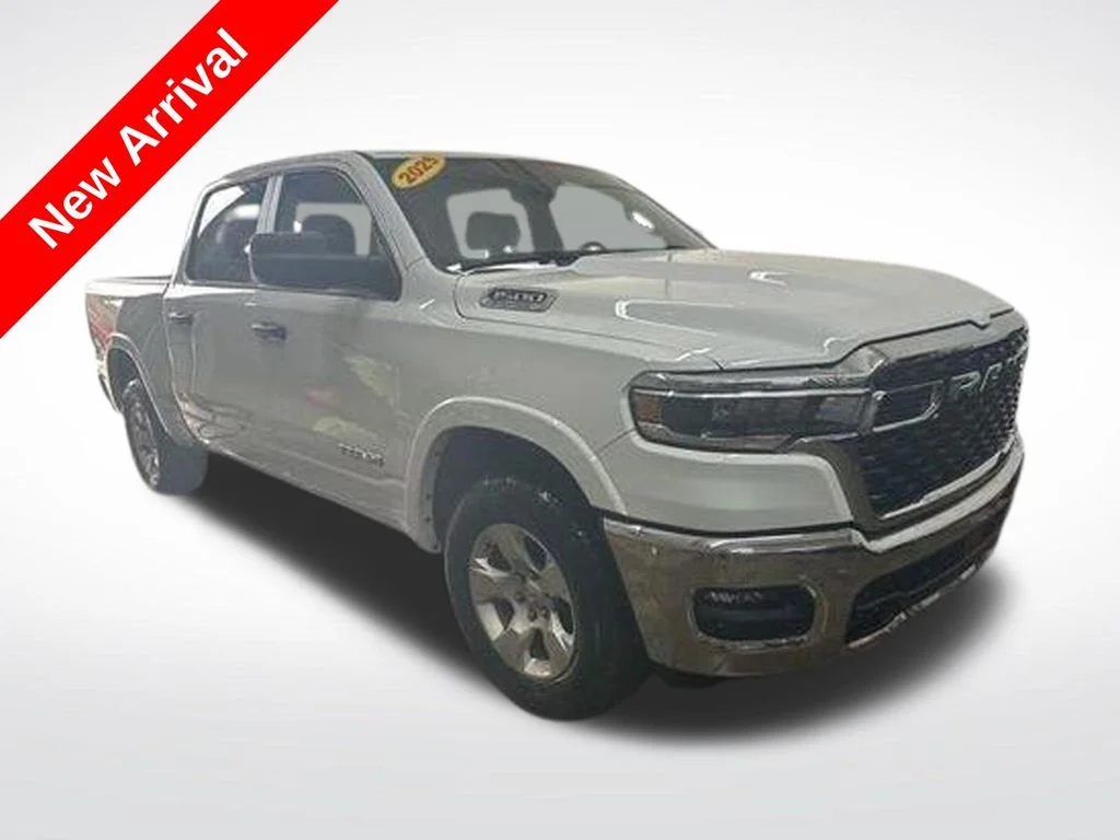 2025 RAM 1500 Big Horn/Lone Star 4x4 Crew Cab 5'7's photo