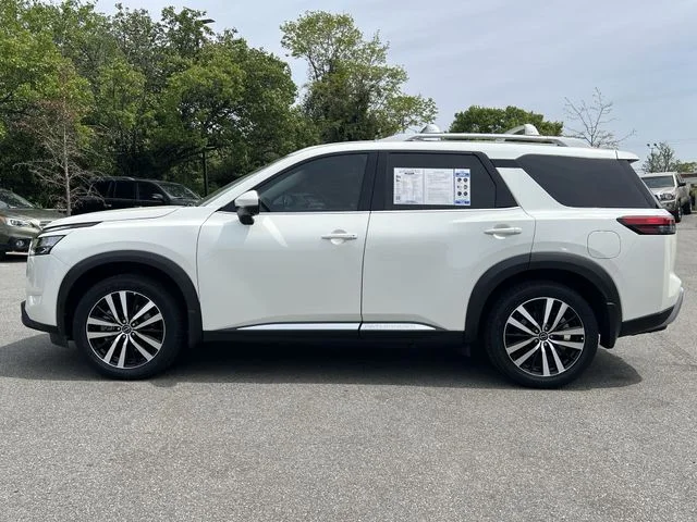 Used 2024 White Nissan Platinum image 37