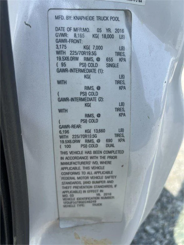 Used 2016 White Ford XL image 16