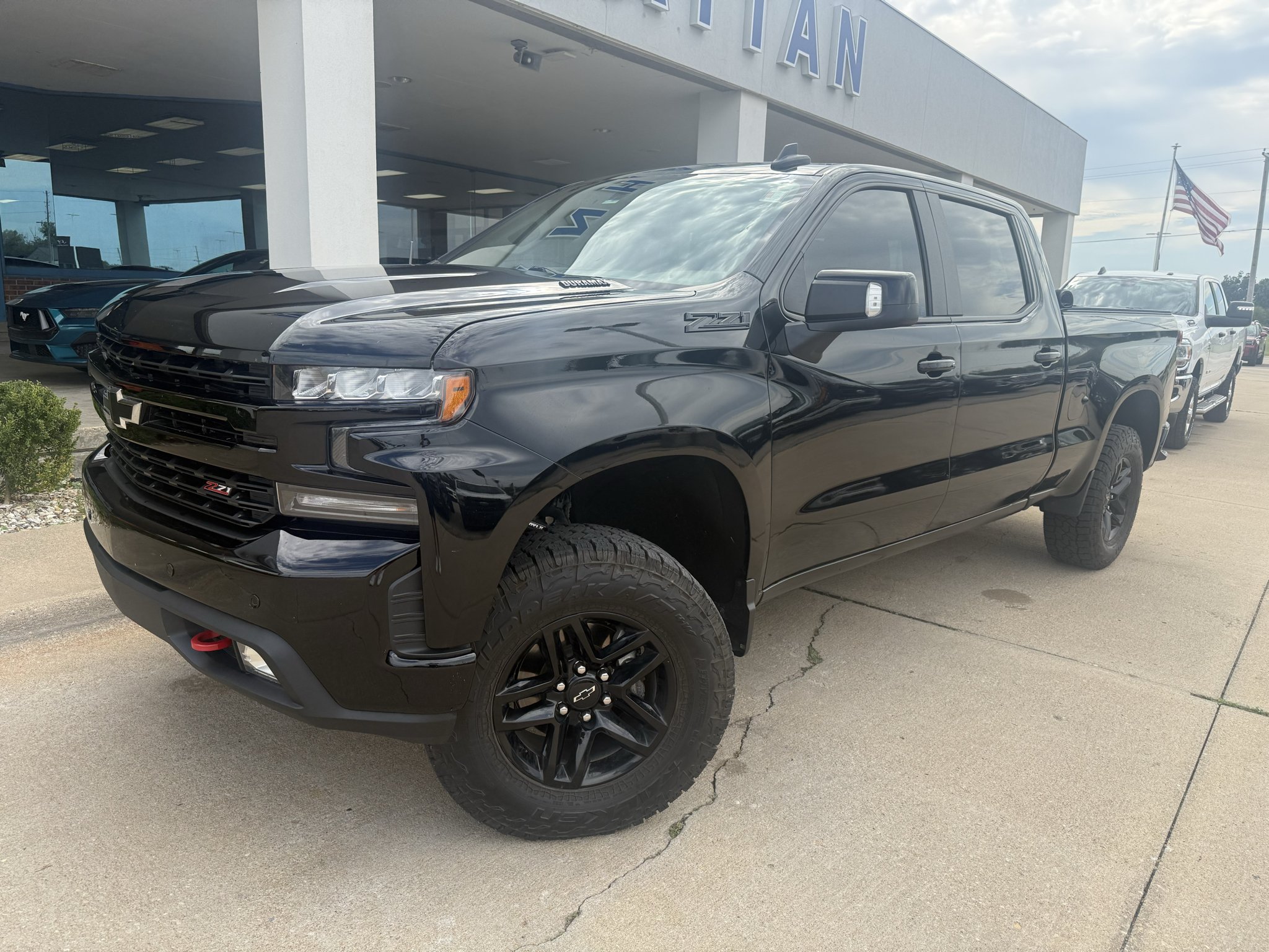 Used 2022  Chevrolet LT Trail Boss image 8