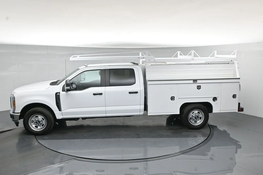 New 2026 Oxford White Ford XL image 43