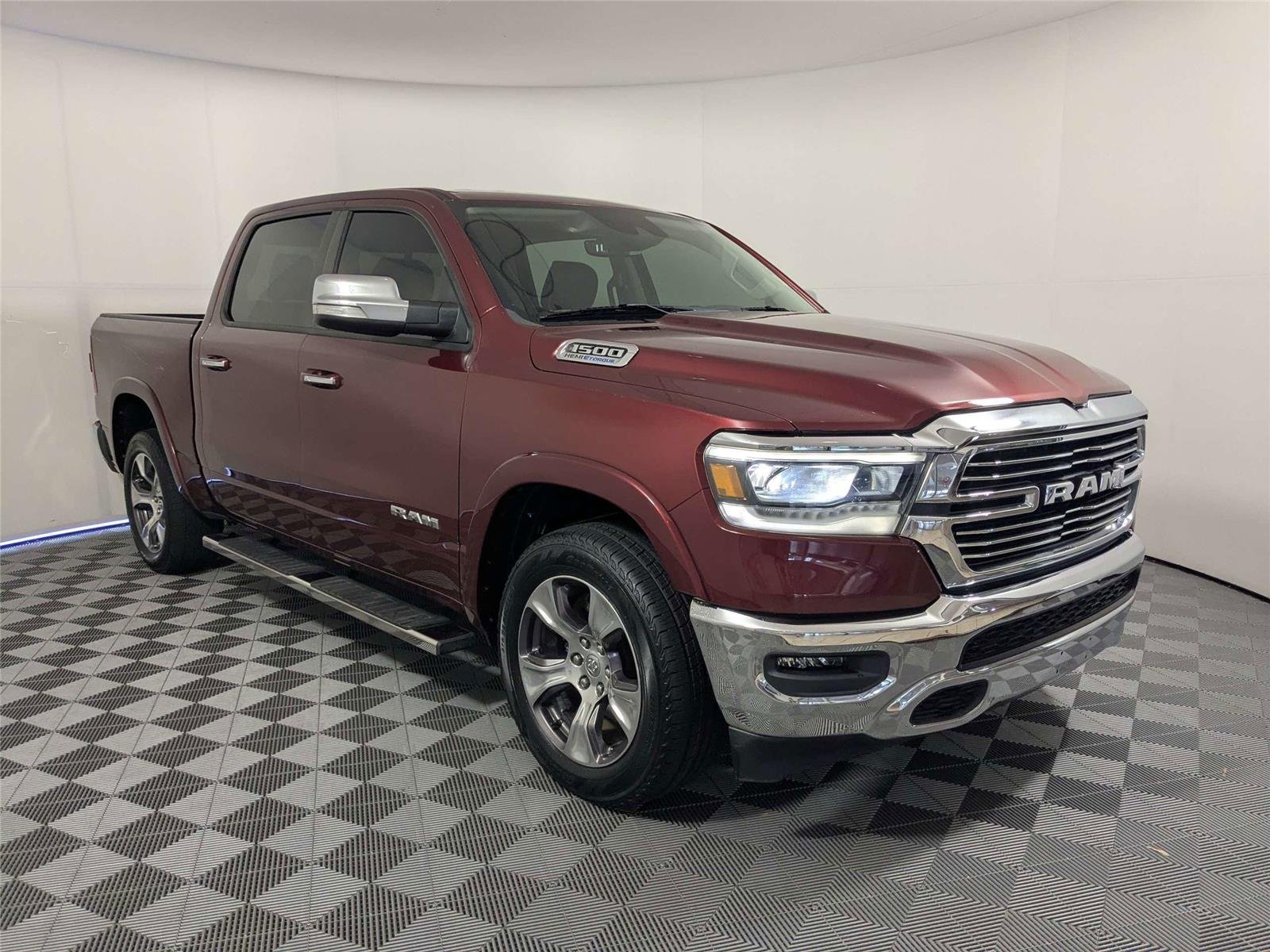 Used 2022 Delmonico Red Pearlcoat Ram Laramie image 3