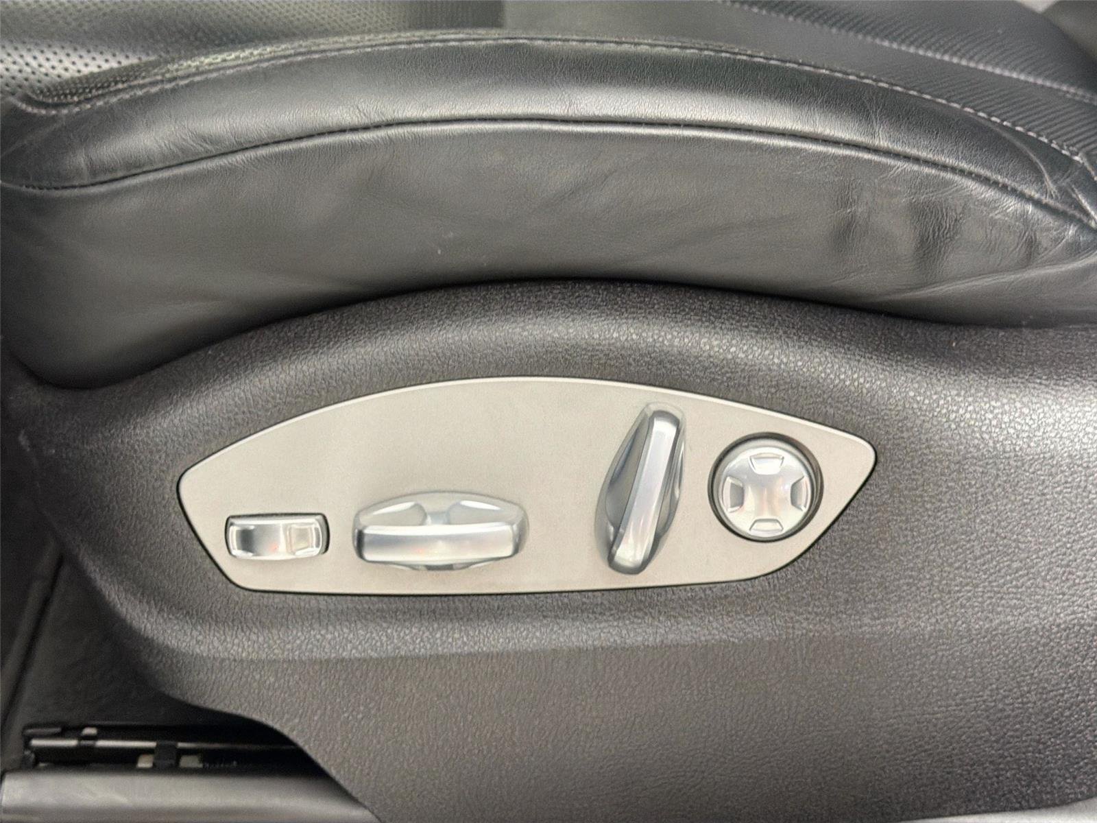 Certified Used 2021 Volcano Grey Metallic Porsche S image 32