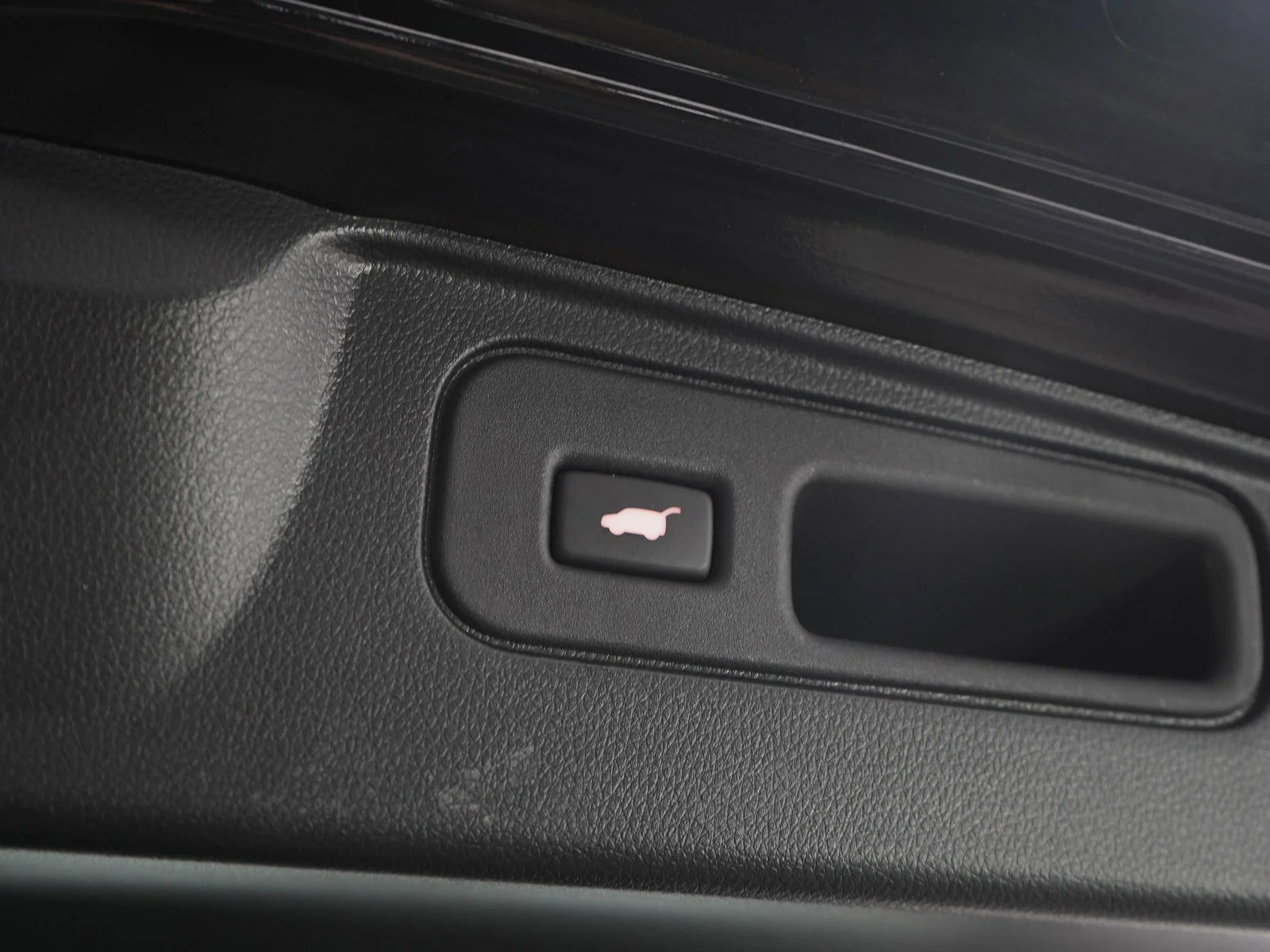 Used 2023 Black Honda EX-L AWD image 11