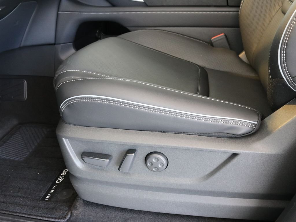 New 2026 BLACK OBSIDIAN INFINITI Luxe 4WD image 28