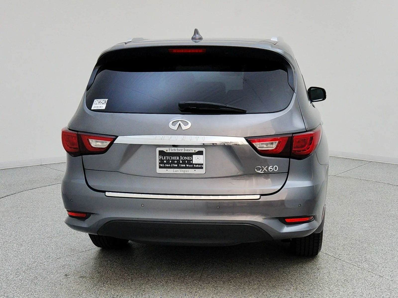 Used 2017 Graphite Shadow INFINITI  image 8