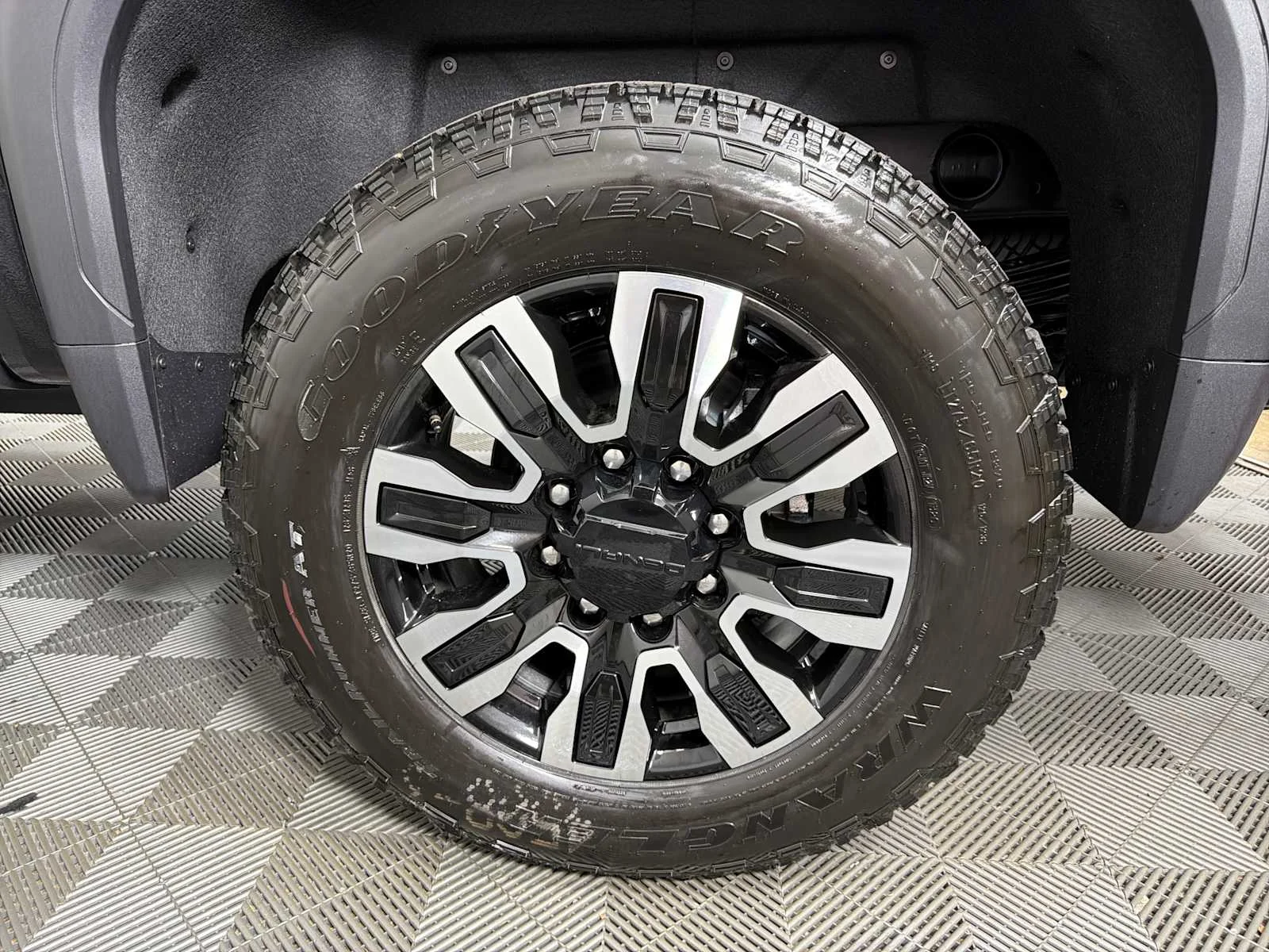New 2026 Onyx Black GMC Denali Ultimate image 19