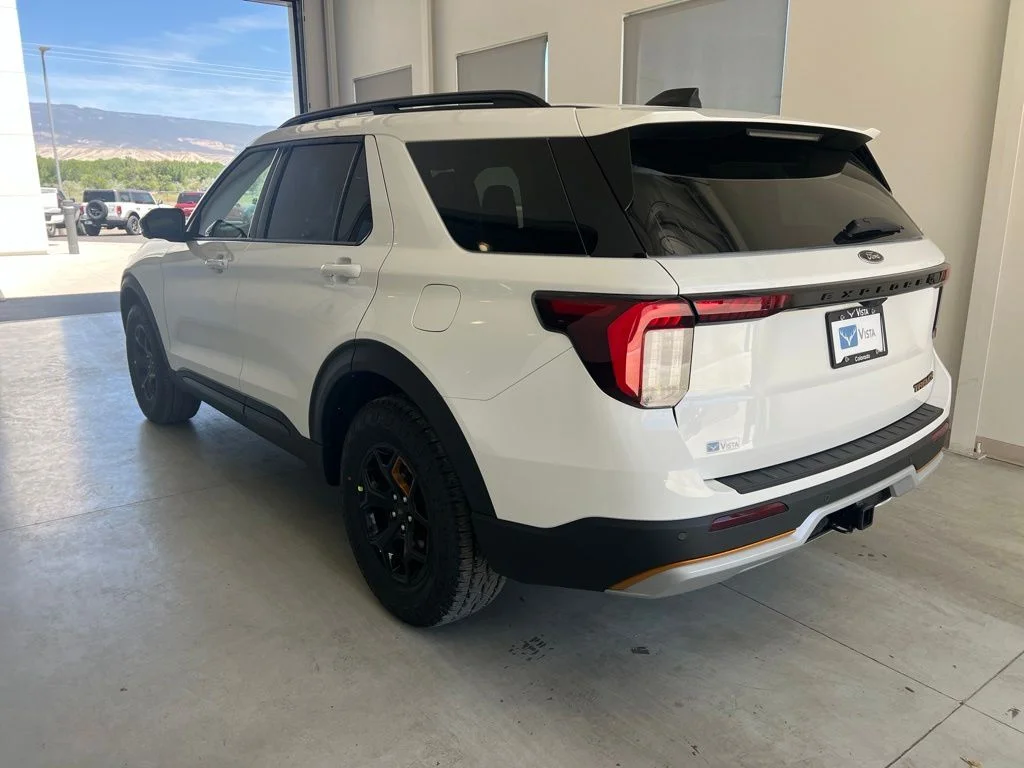 New 2026 Star White Metallic Tri-Coat Ford Tremor® image 4