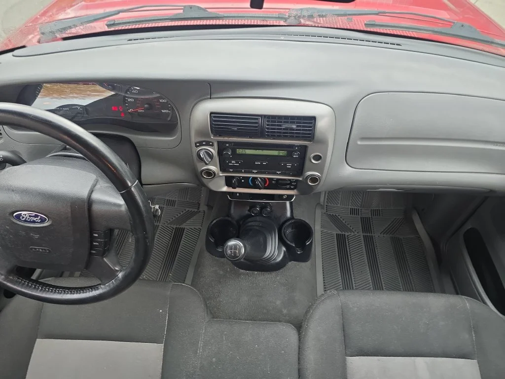 Used 2010 Red Ford XLT image 22